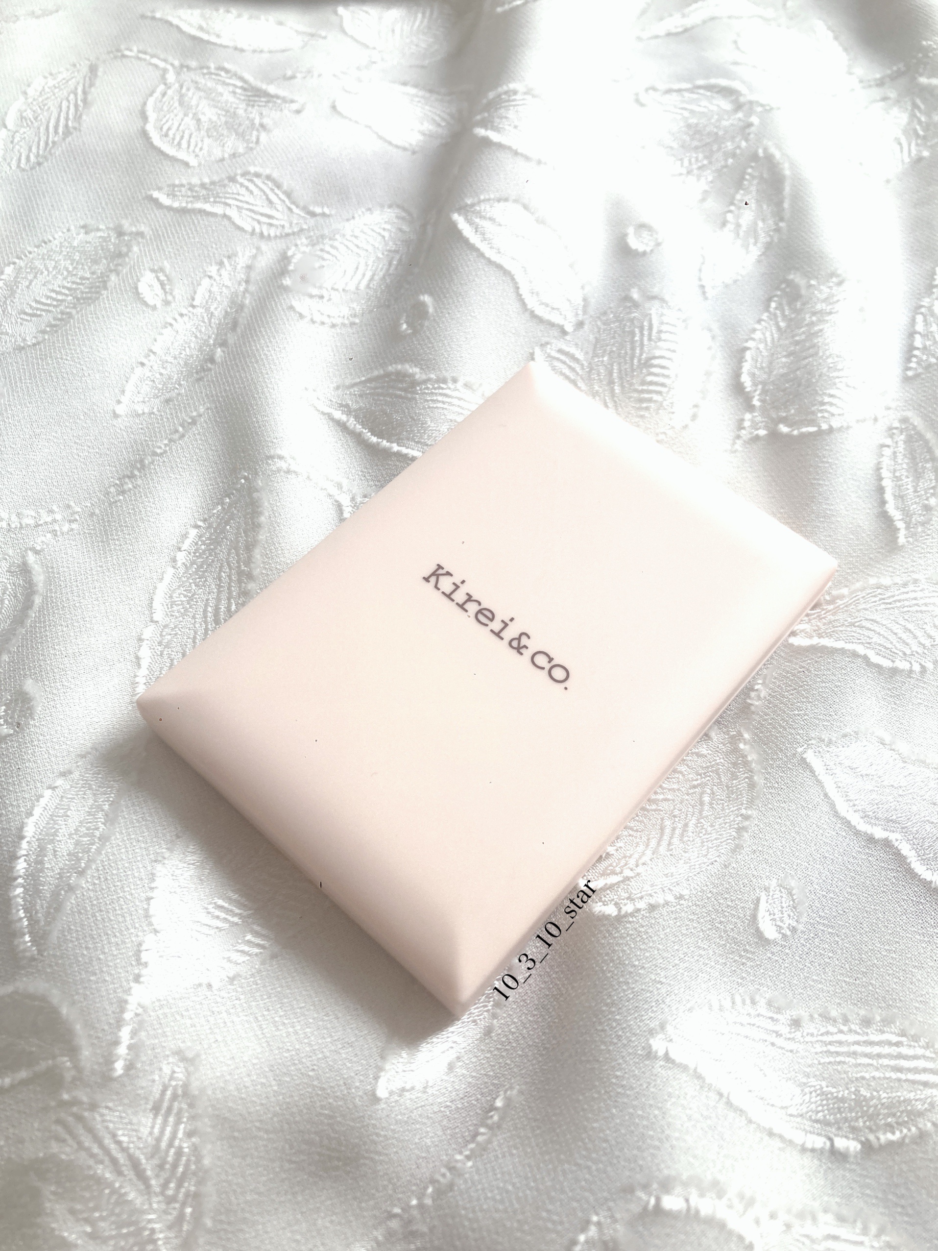 トーンアップ＆カバー コンシーラーパレット 01ピンクベージュ/Kirei&co./パレットコンシーラーを使ったクチコミ（1枚目）