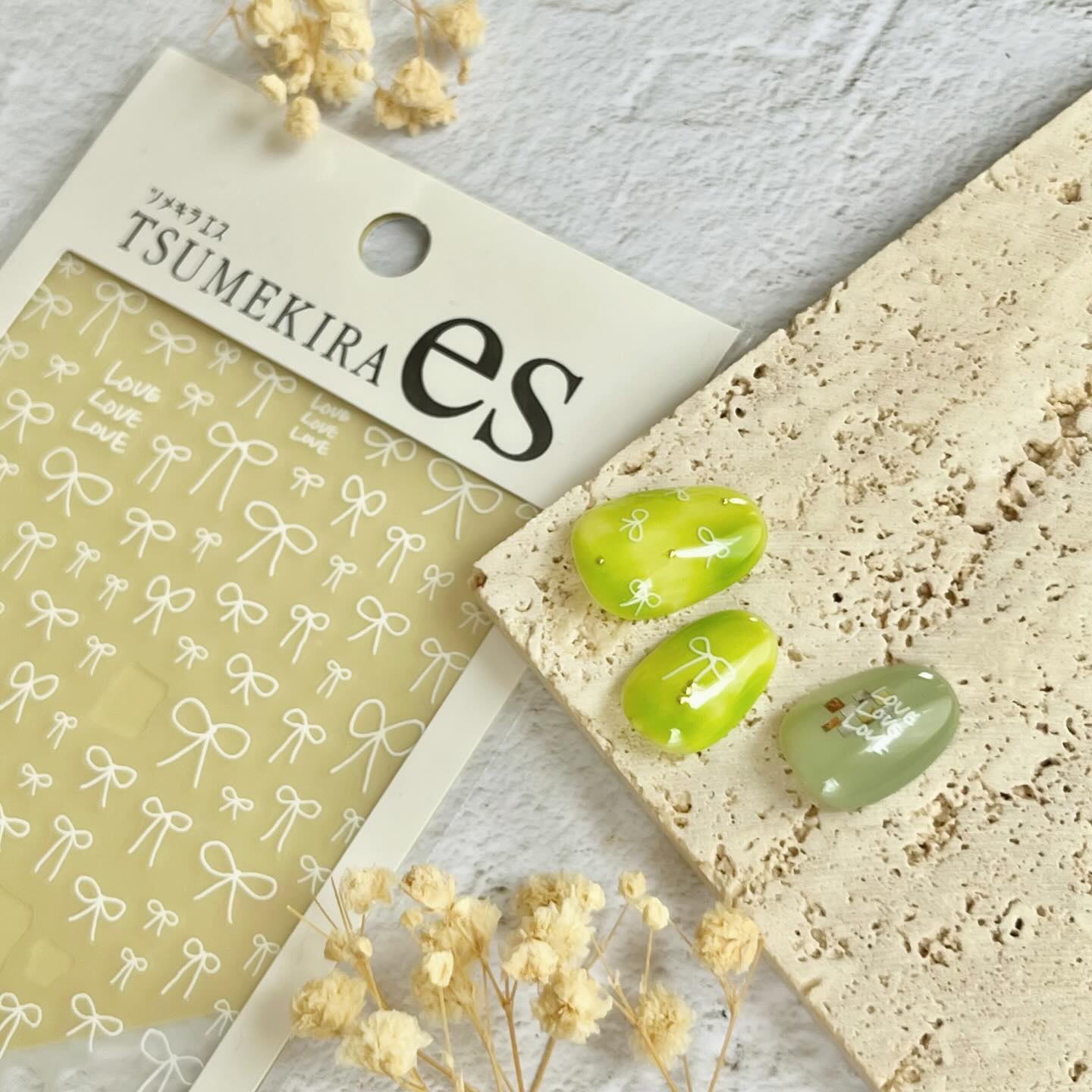 手書きリボン 白/tsumekira/ネイルシールを使ったクチコミ（3枚目）