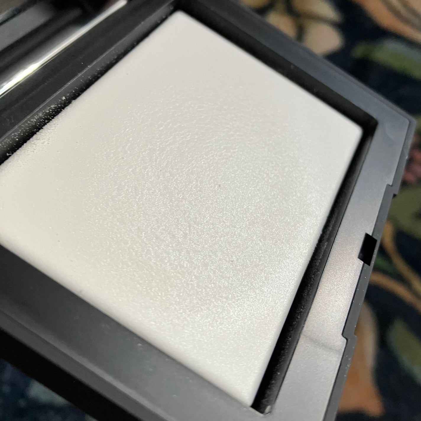 ライトリフレクティングセッティングパウダー プレスト N/NARS/プレストパウダーを使ったクチコミ(2枚目)
