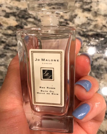 Jo MALONE LONDON レッドローズ　バスオイルのクチコミ「こちらは私の大好きなジョーマローンの中でも

オススメのバスオイル


人気のレッドローズ

.....」（1枚目）