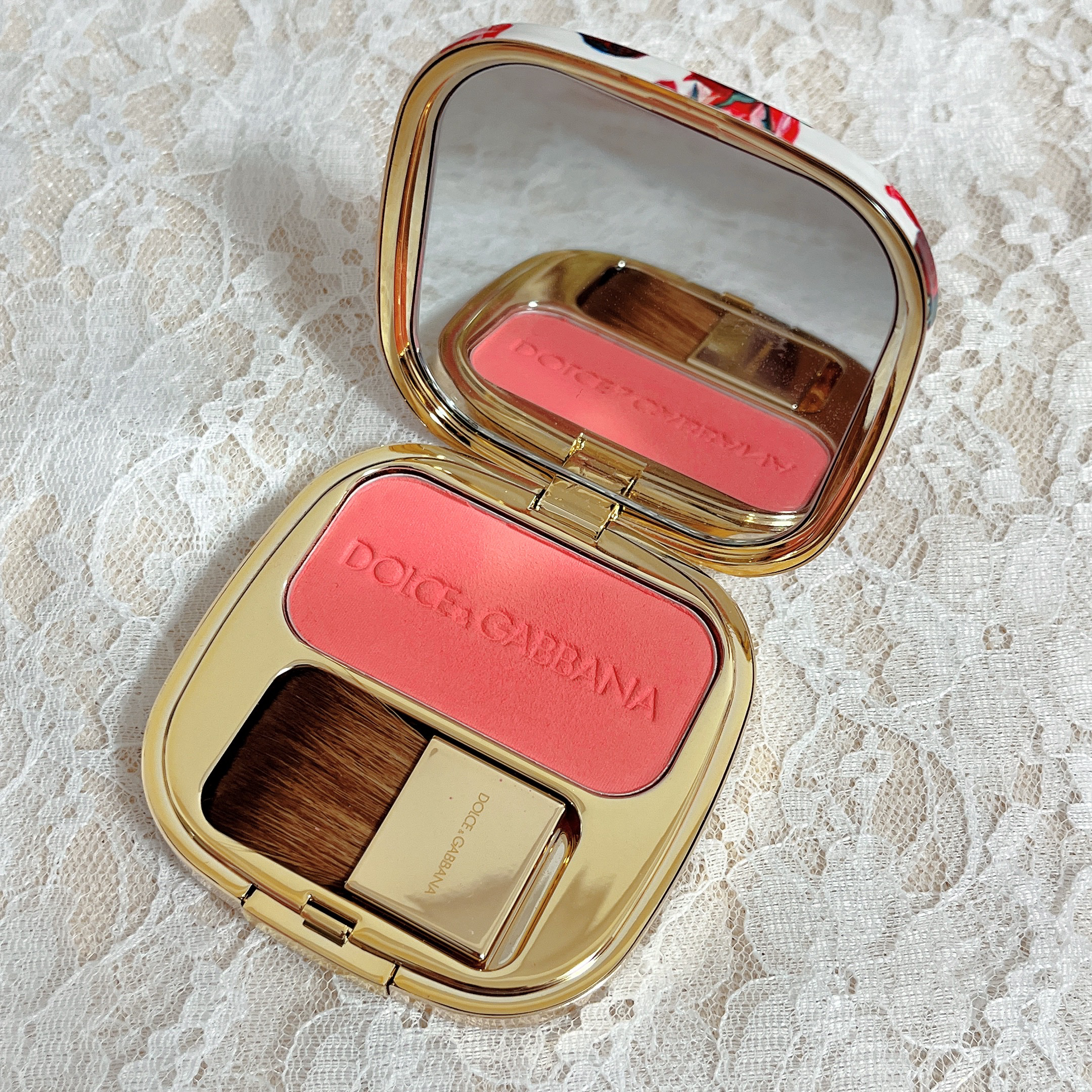 ブラッシュオブローズ ルミナスチークカラー/DOLCE&GABBANA BEAUTY/パウダーチークを使ったクチコミ（3枚目）