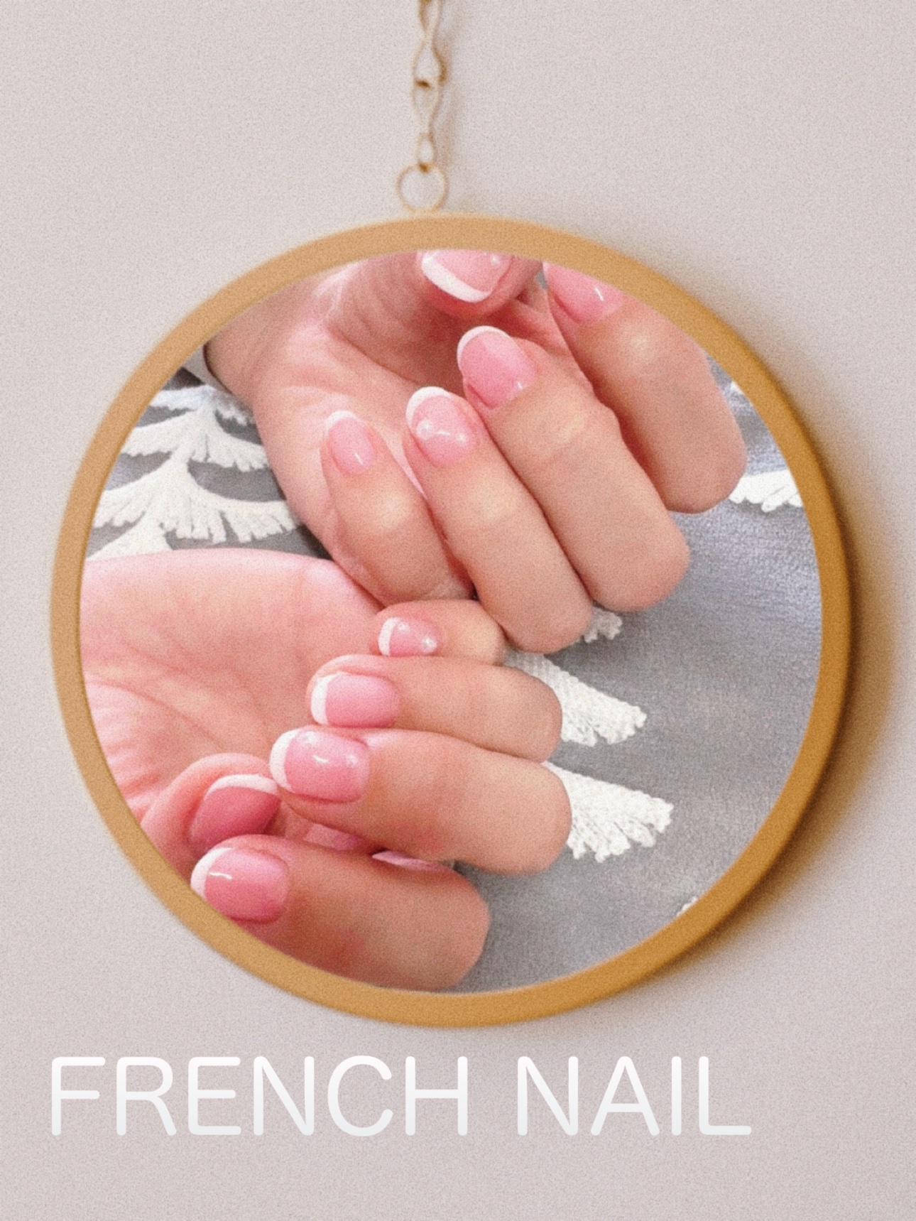 FRENCH NAIL


ネイルチェンジしてきたよ

最近あっという間に爪が伸びてしまうので今回もショートネイルに💅
お久しぶりの白のフレンチ
ベースは透明感があるつるんとした感じのクリアピンクで肌の色に合わせて薄めに。
パールも片手に