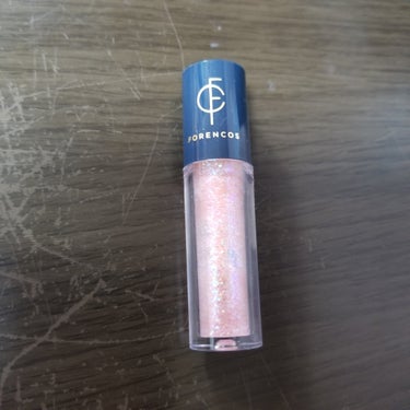 ヒヨコpink_gloss_34u on LIPS 「最近お気に入りで使ってる涙袋ライナー💓グリッターの大きさが大過..」（1枚目）