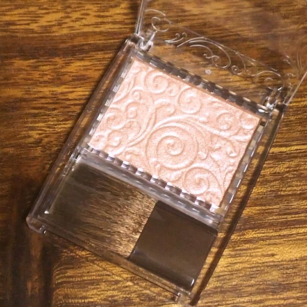 パールグロウハイライト/CEZANNE/パウダーハイライトを使ったクチコミ（2枚目）