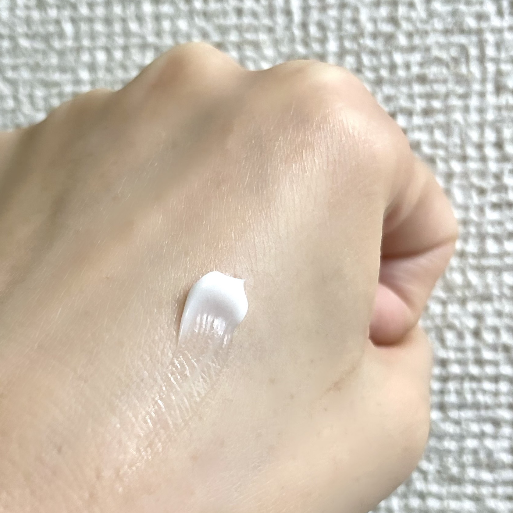 ミノン アミノモイスト エイジングケア アイクリーム/ミノン/アイケア・アイクリームを使ったクチコミ（2枚目）