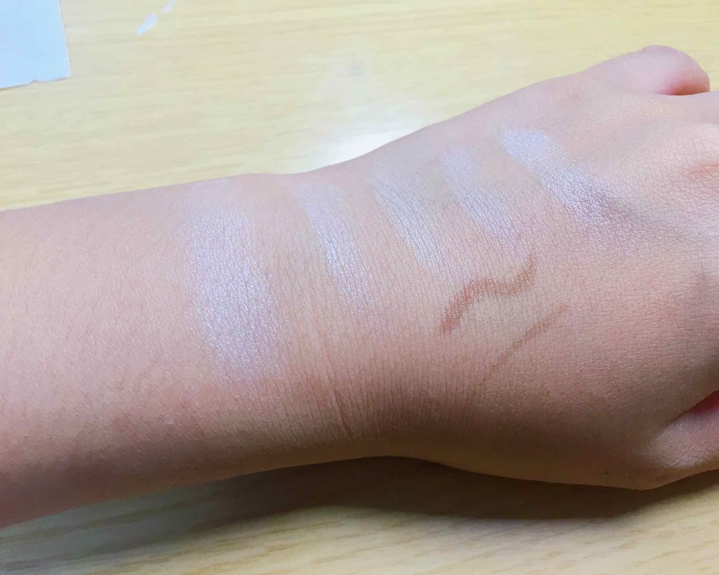 グロウフルールハイライター/キャンメイク/パウダーハイライトを使ったクチコミ（3枚目）