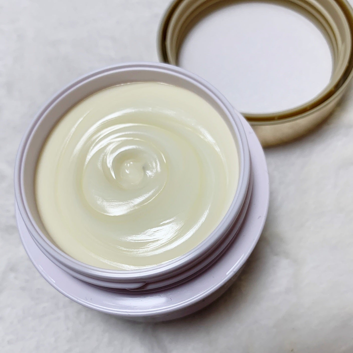 ブリスフルピーチブロッサム マルチホイップバター/Flora Notis JILL STUART/ボディクリームを使ったクチコミ(2枚目)