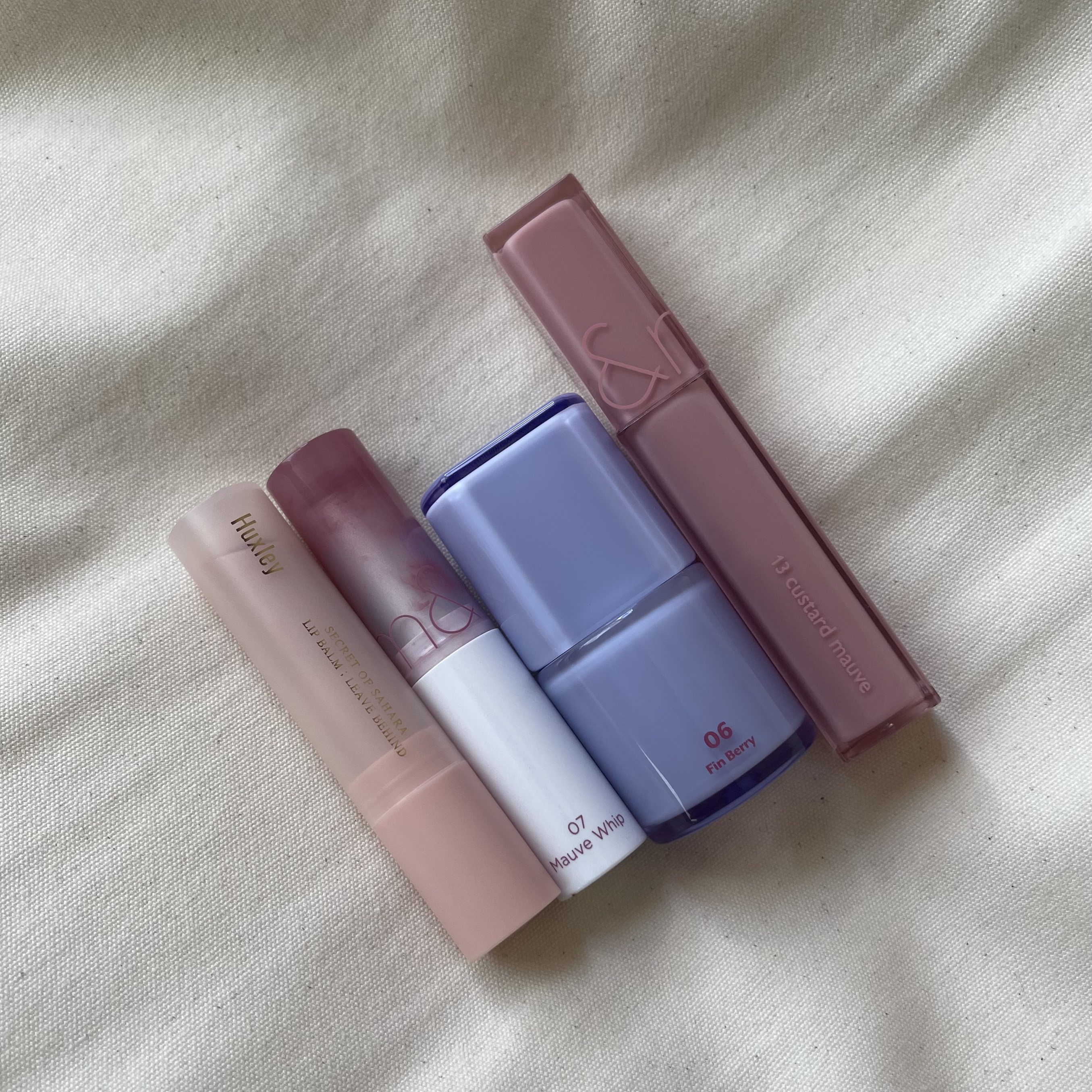 リップバーム；リーブビハインド 03ピンチオブスパイス/Huxley/リップバームを使ったクチコミ（2枚目）