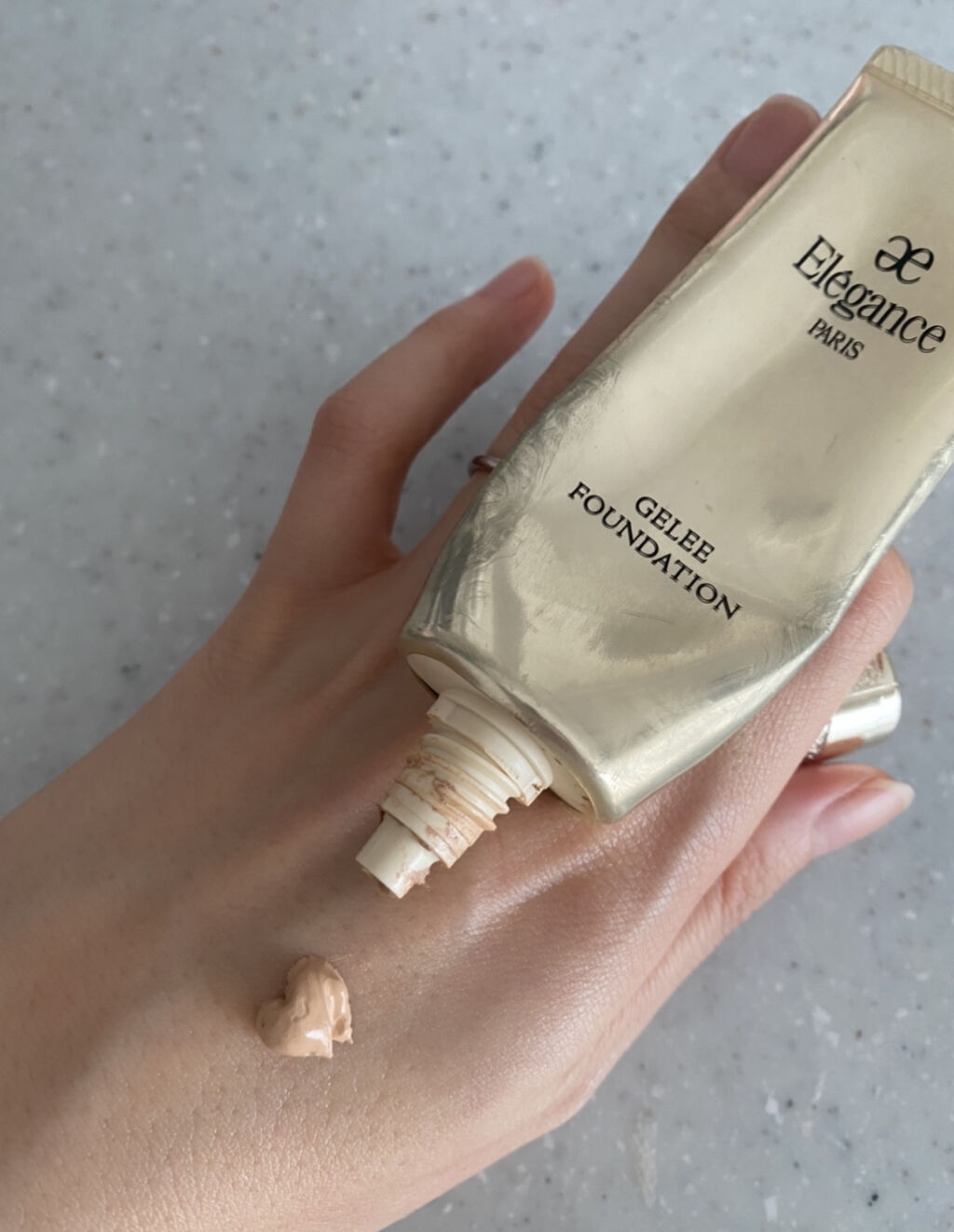 ジュレ ファンデーション NA202/Elégance/クリーム・エマルジョンファンデーションを使ったクチコミ（2枚目）