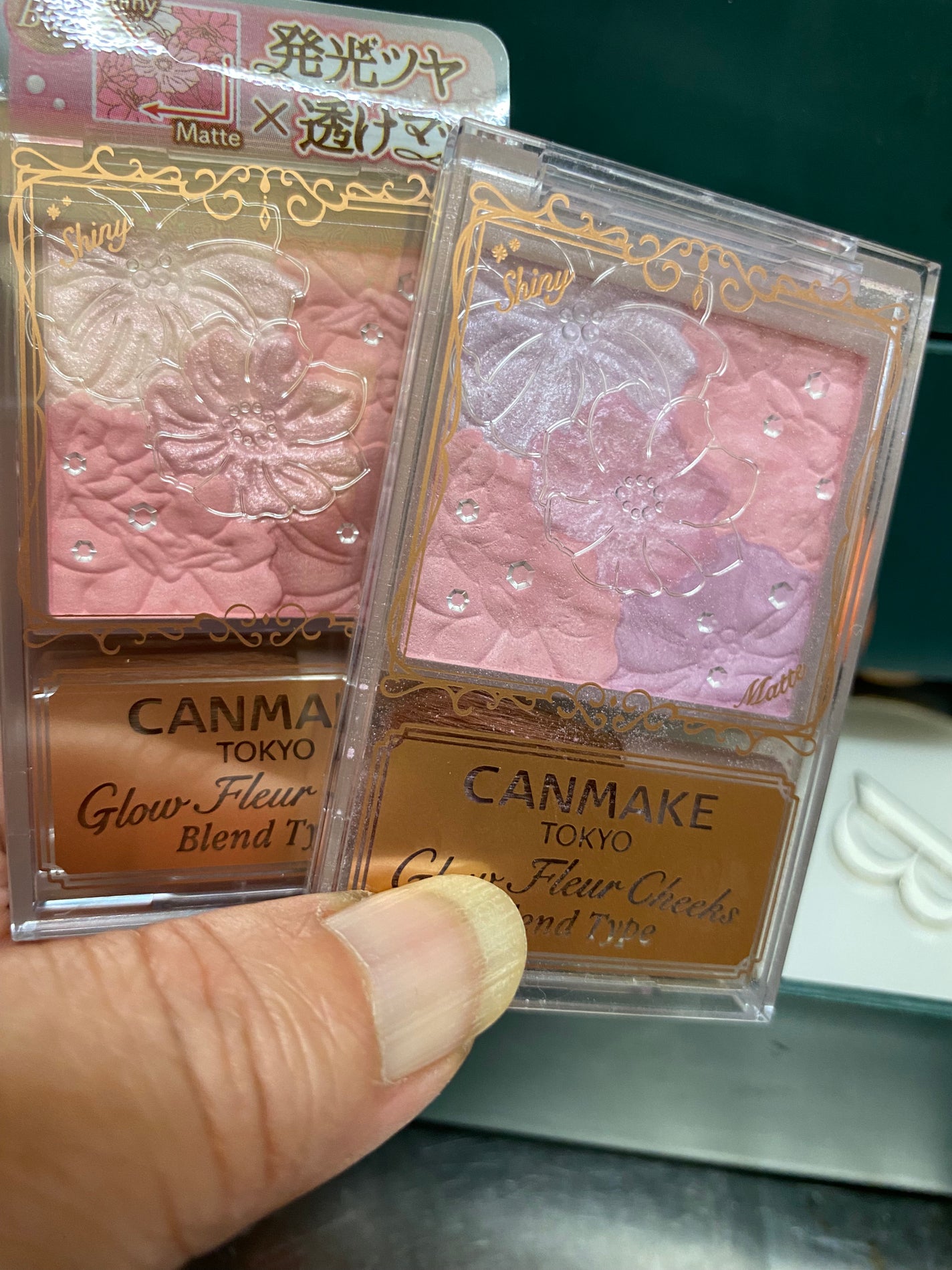 グロウフルールチークス(ブレンドタイプ)/キャンメイク/パウダーチークを使ったクチコミ(3枚目)