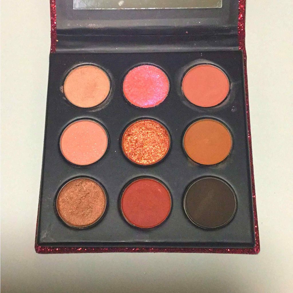 Pikachu on LIPS 「☻MYアイシャドウ紹介☻本日2度目の投稿⸜❤︎⸝ウチが普段使っ..」(2枚目)