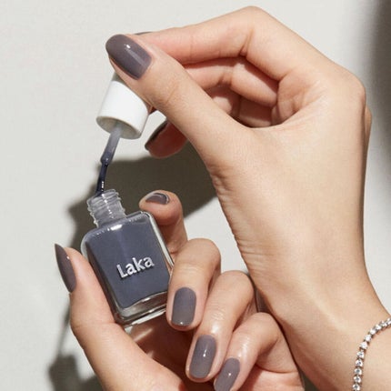 グラッシーネイルカラー/Laka/マニキュアを使ったクチコミ(4枚目)