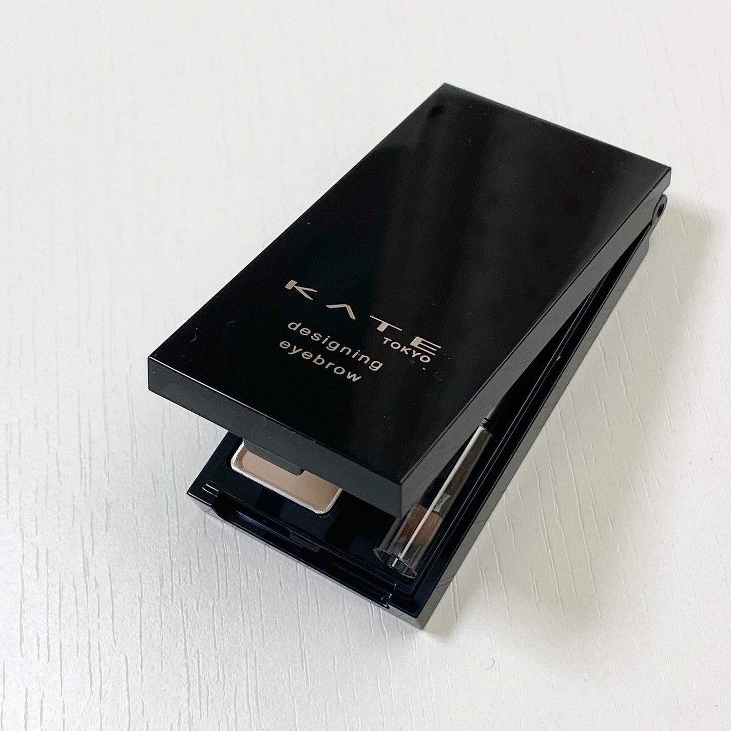 ケイト デザイニングアイブロウ3D/KATE/パウダーアイブロウを使ったクチコミ(4枚目)