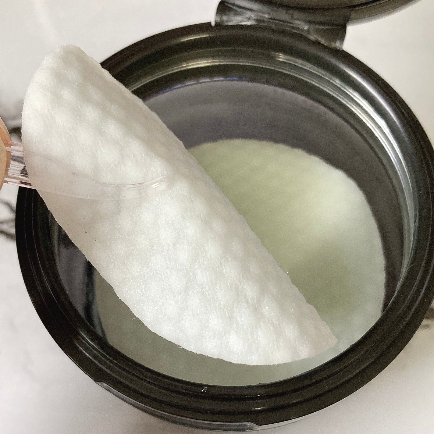 ブルーブライトピーリングパッド/EMROSÉ/トナーパッドを使ったクチコミ(3枚目)