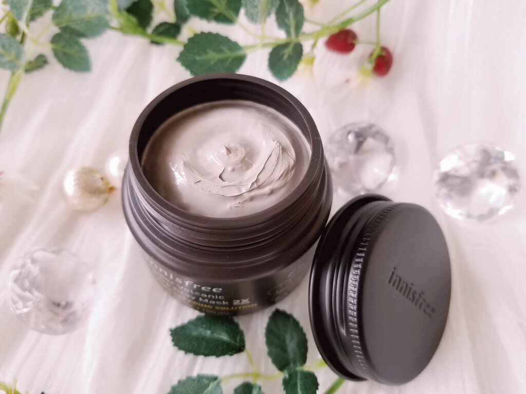 スーパーヴォルカニック　ポア　クレイマスク/innisfree/洗い流すパック・マスクを使ったクチコミ（2枚目）