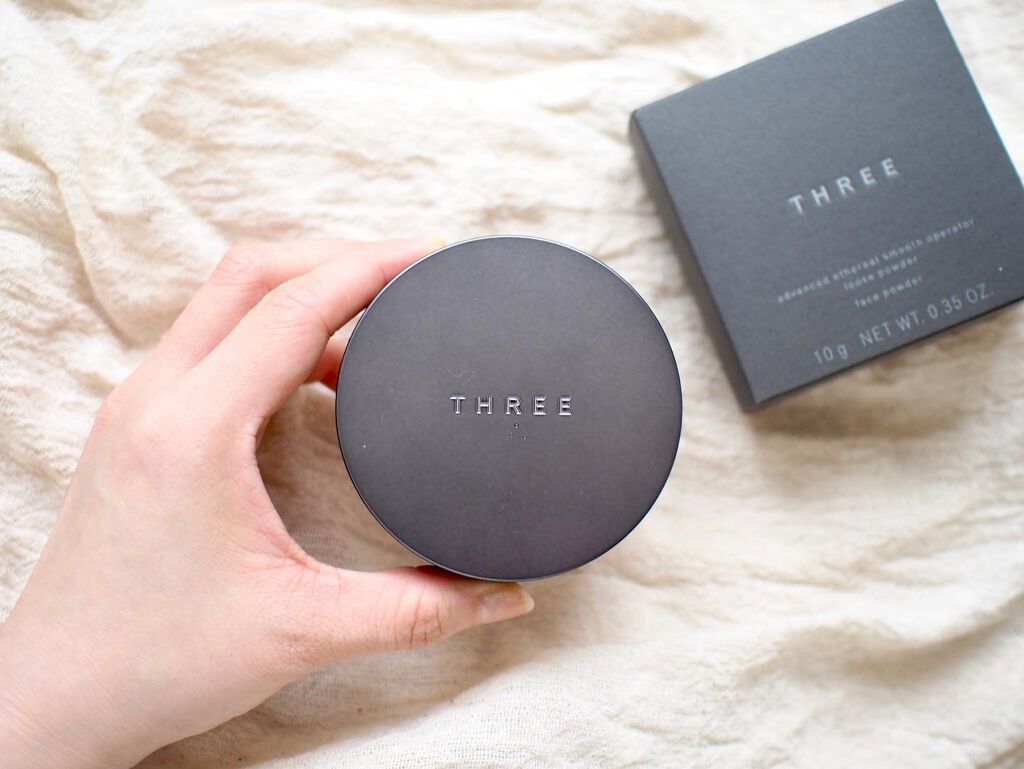 アドバンスドエシリアルスムースオペレーター ルースパウダー/THREE/ルースパウダーを使ったクチコミ（2枚目）