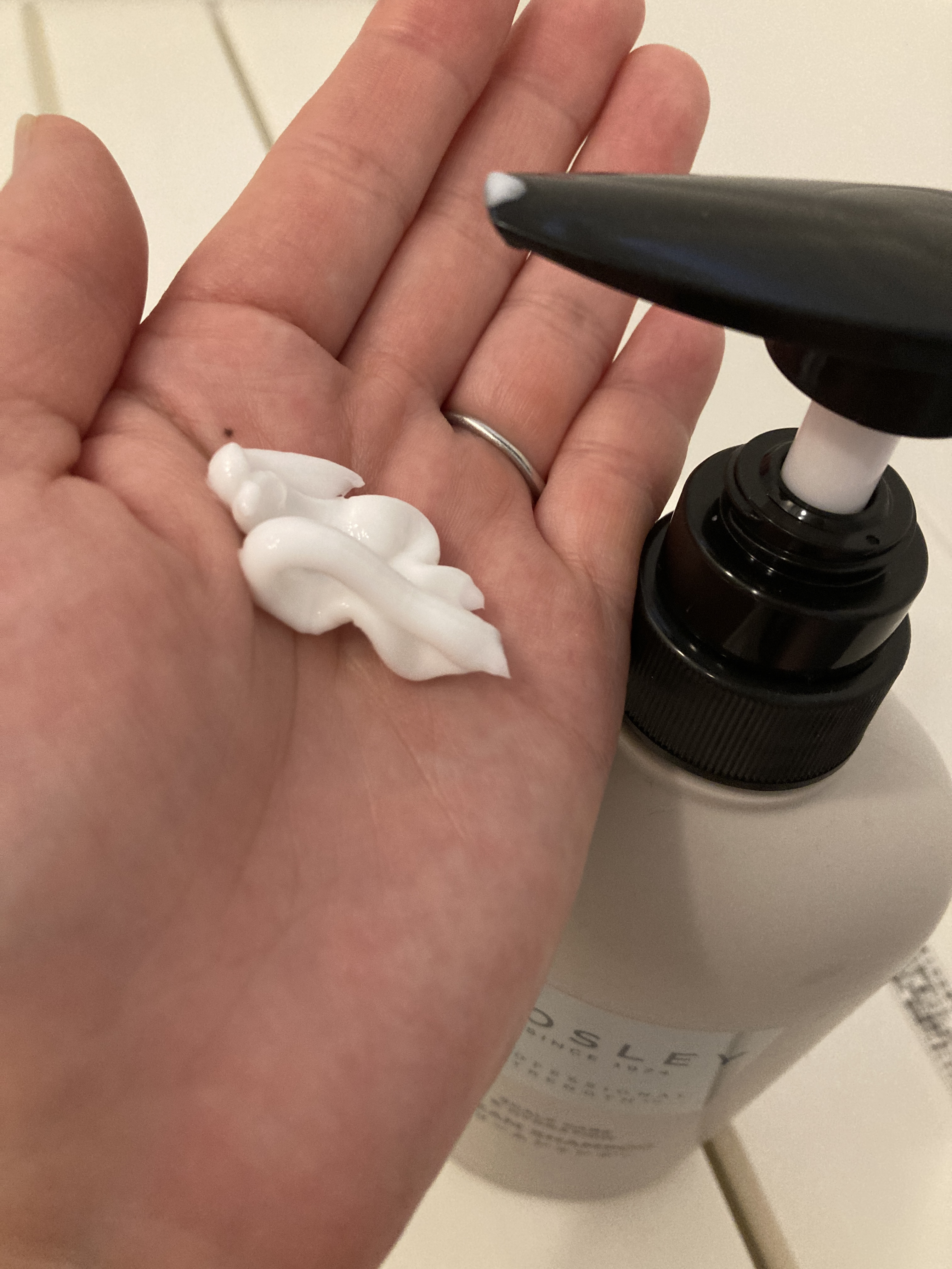 クリームシャンプー リラックスシトラスの香り/ボズレー/市販シャンプーを使ったクチコミ（2枚目）