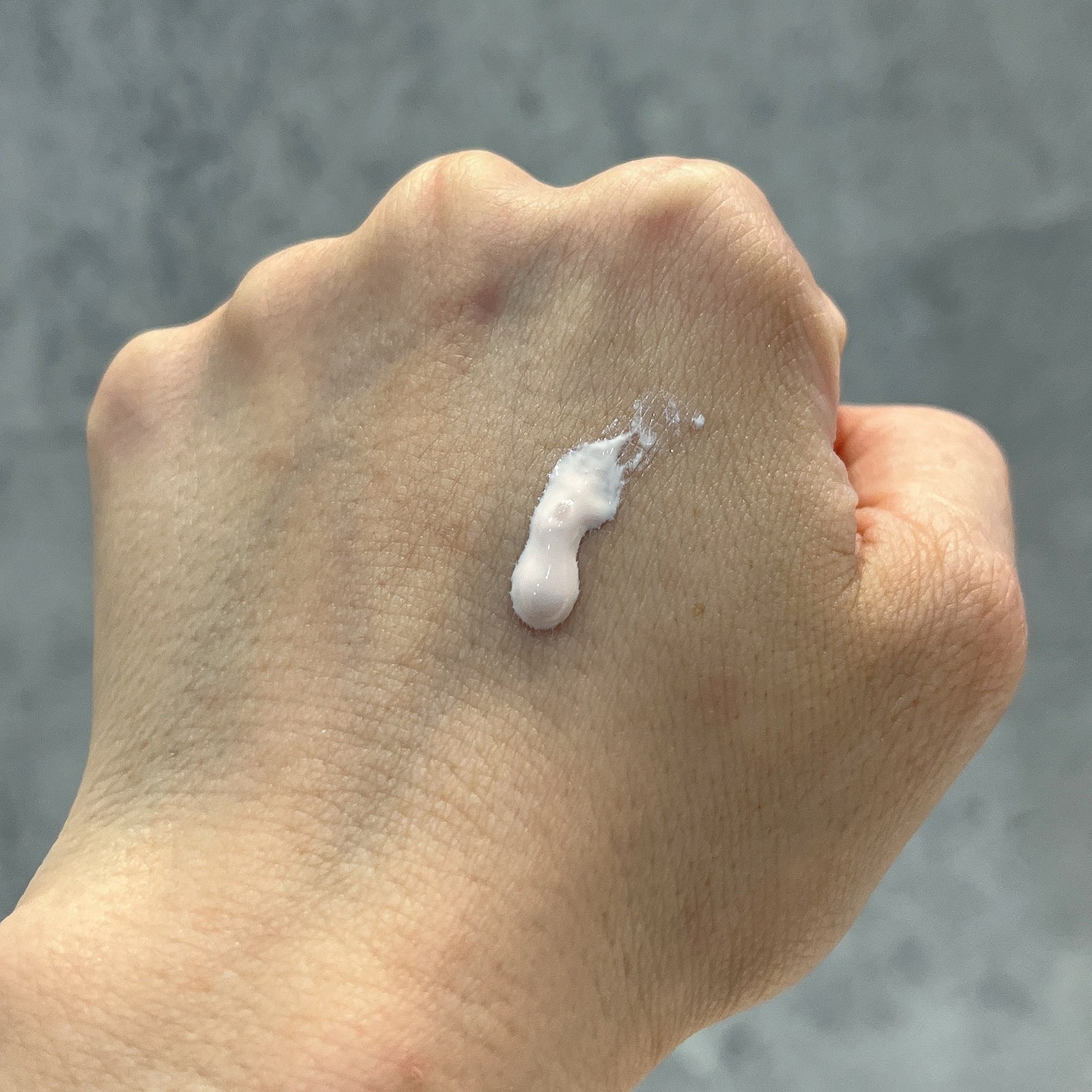 トーニングサンスクリーン100/Cell Fusion C(セルフュージョンシー)/日焼け止めクリームを使ったクチコミ(3枚目)