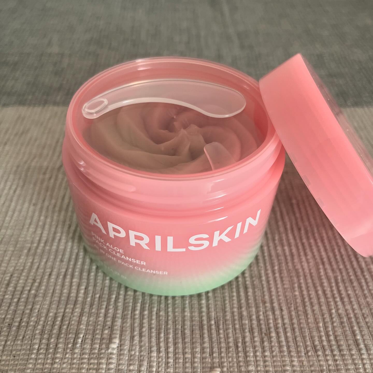 ピンクアロエメレンゲクレンザー/APRILSKIN/その他洗顔料を使ったクチコミ（3枚目）