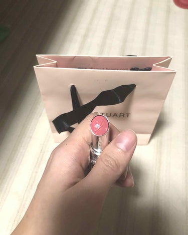 JILL STUART リップブロッサムのクチコミ「

初めてのジル！！！


もう可愛すぎて、買うかすごい悩んだけど就活頑張るぞ！ってことで買っ.....」（2枚目）