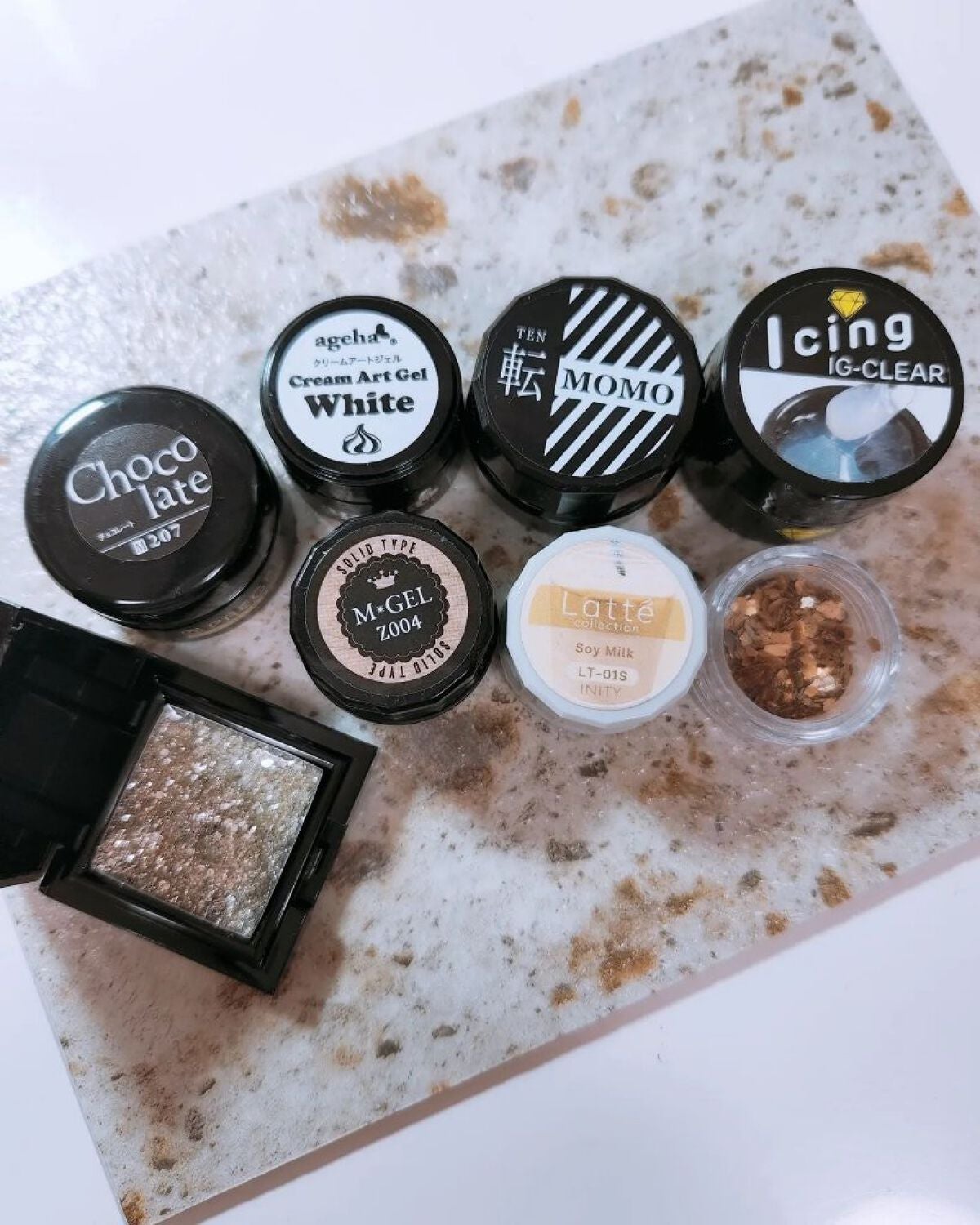 e_nails//フォロバ◎//ネイルとコスメ好きママ on LIPS 「NuanceNail.Design𓂃𓈒𓏸𓂃𓈒𓏸今年の冬もやっぱ..」(4枚目)