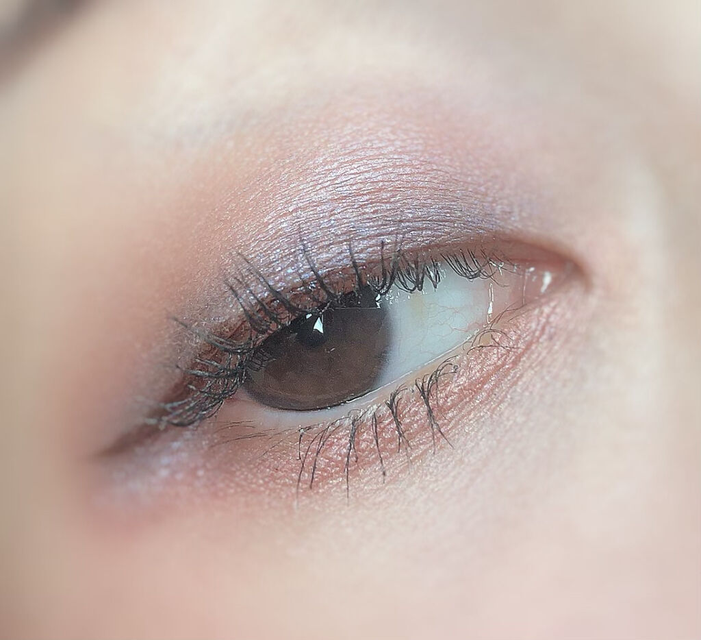 リッドフラッシュ 04 ペタル/CHICCA/アイシャドウパレットを使ったクチコミ（2枚目）