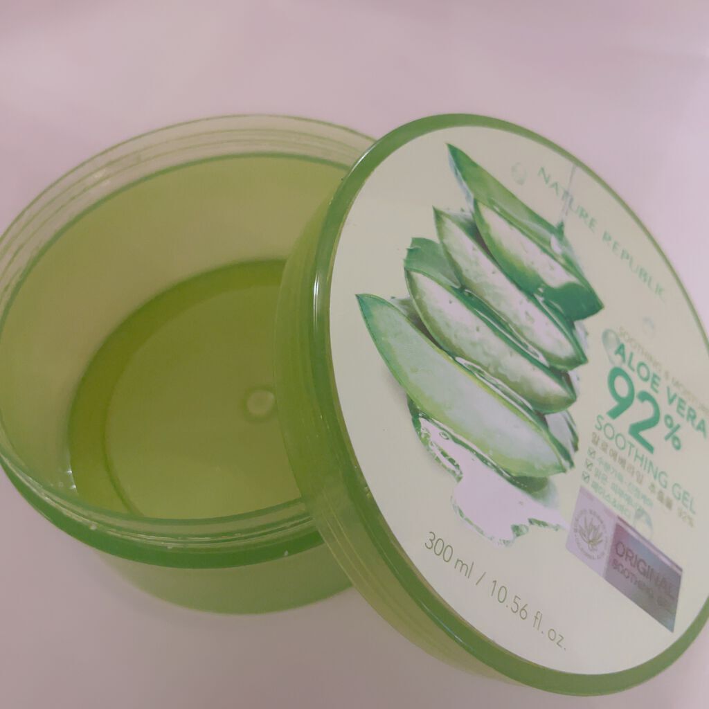 マイルド＆モイスチャーアロエジェル/ネイチャーリパブリック/ボディローションを使ったクチコミ（2枚目）