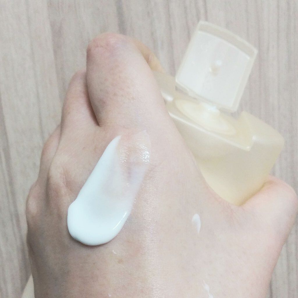 エクストラケア アロマミルク/ジョンソンボディケア/ボディミルクを使ったクチコミ（2枚目）