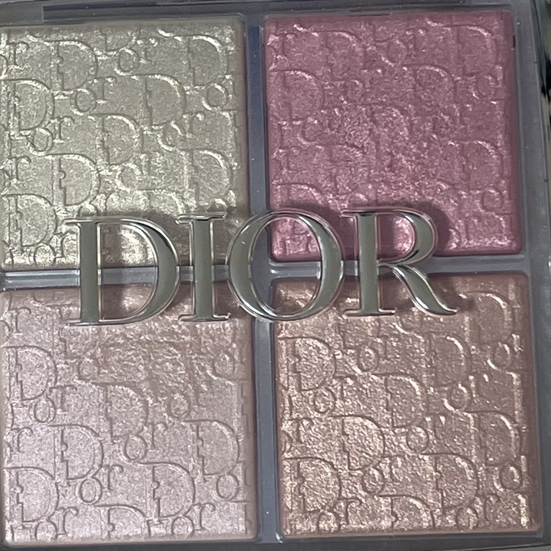 ディオール バックステージ フェイス グロウ パレット/Dior/ハイライトを使ったクチコミ（1枚目）