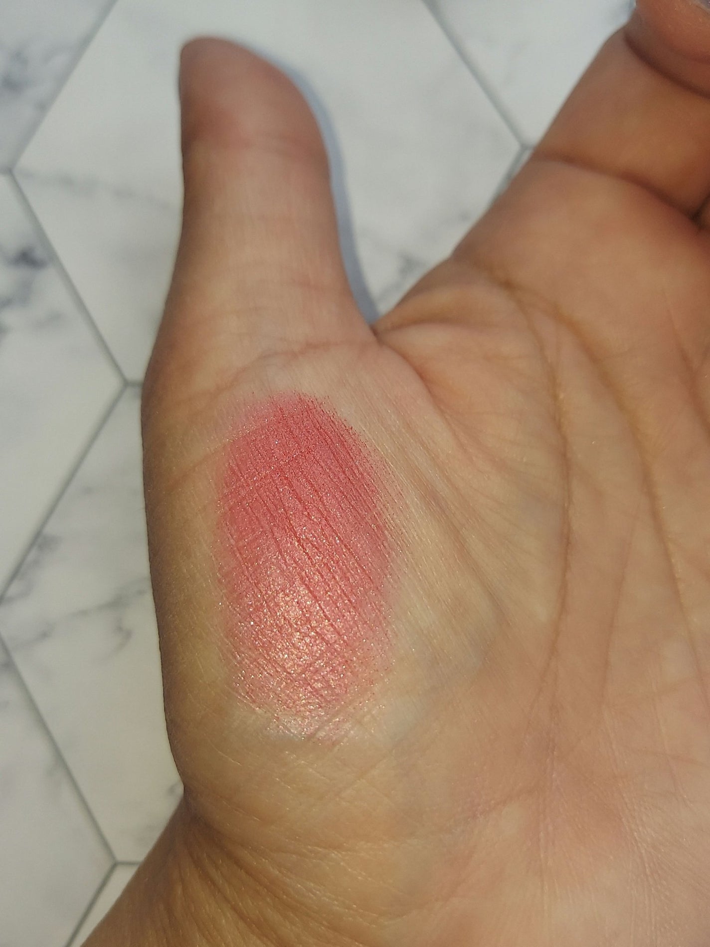 ラズル アイカラー/エレガンス ラズル /単色アイシャドウを使ったクチコミ(4枚目)