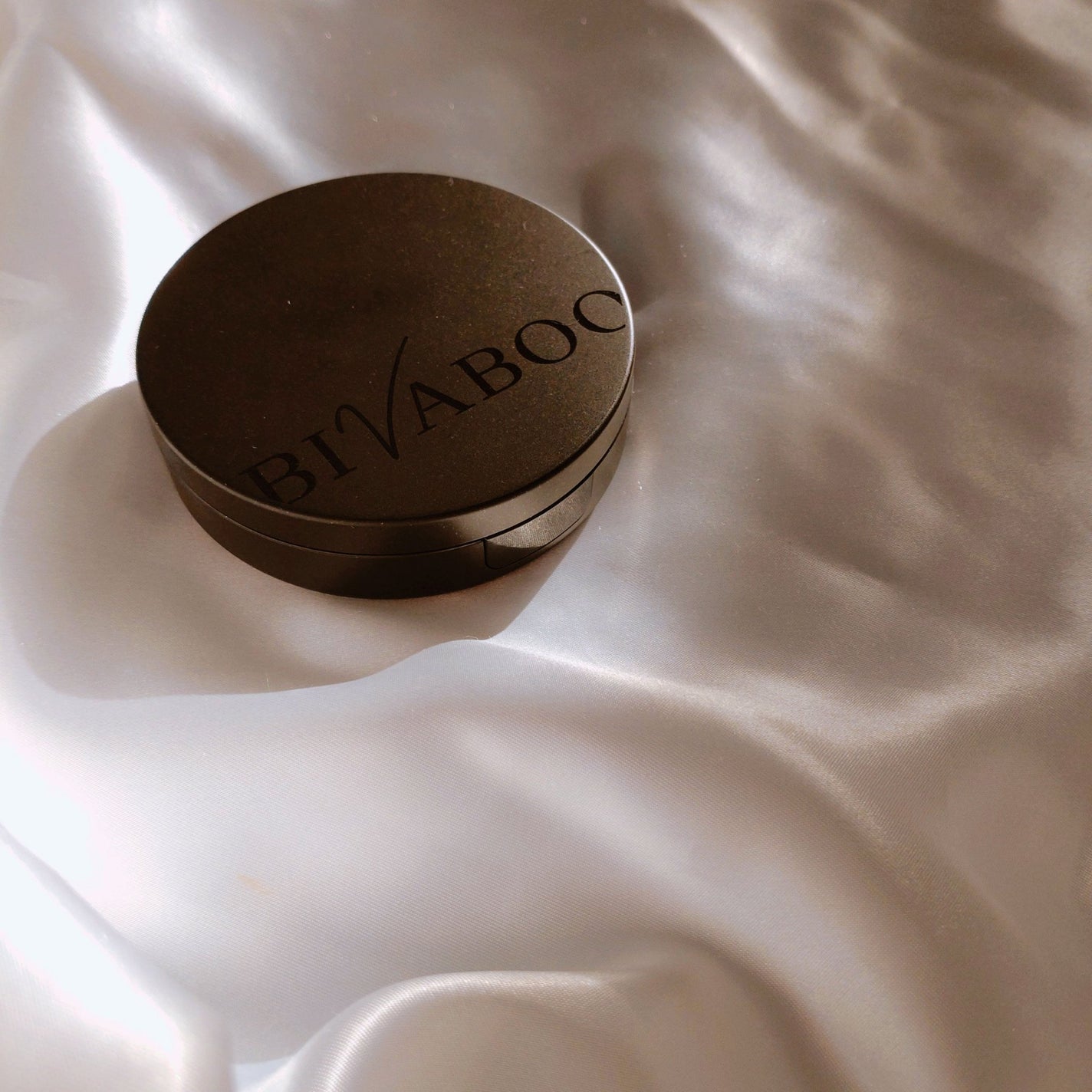 ベルベットジュエルクッション/BIVABOO/クッションファンデーションを使ったクチコミ(8枚目)