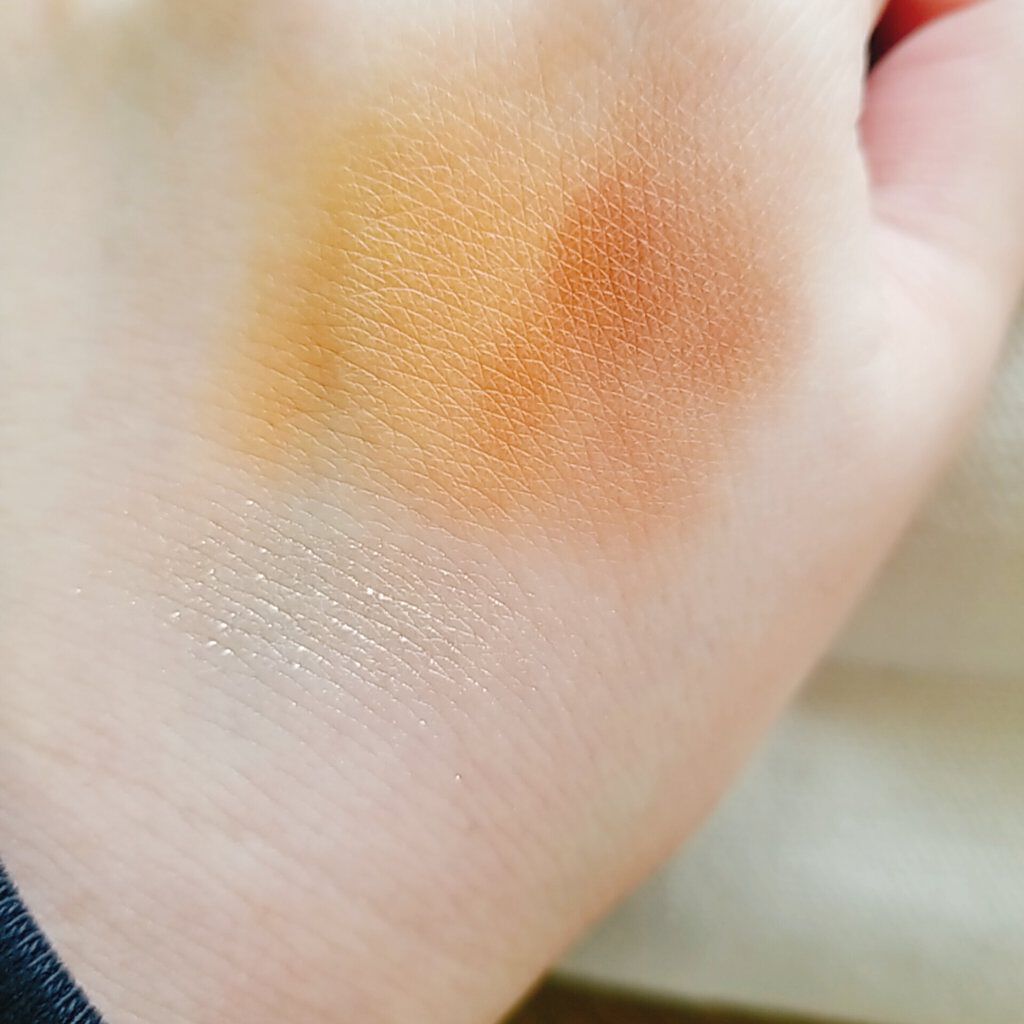 ダズルシャドウ オー ソー ギルティ/M・A・C/単色アイシャドウを使ったクチコミ（2枚目）