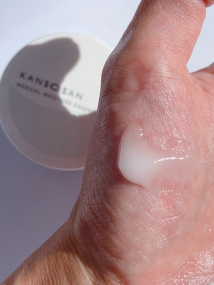 乾燥さん 薬用しっとりクリーム 【医薬部外品】/乾燥さん/フェイスクリームを使ったクチコミ(4枚目)