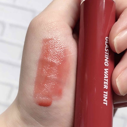 グラスティングウォーターティント/rom&nd/リップティントを使ったクチコミ(2枚目)