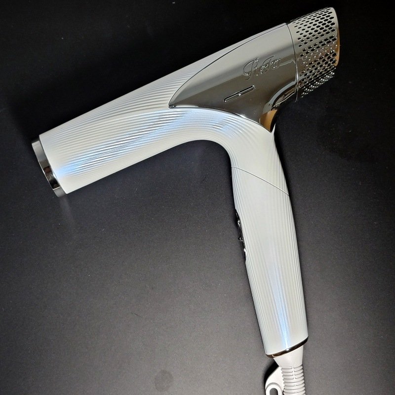 リファ ビューテックドライヤースマート｜ReFaの辛口レビュー - ReFa