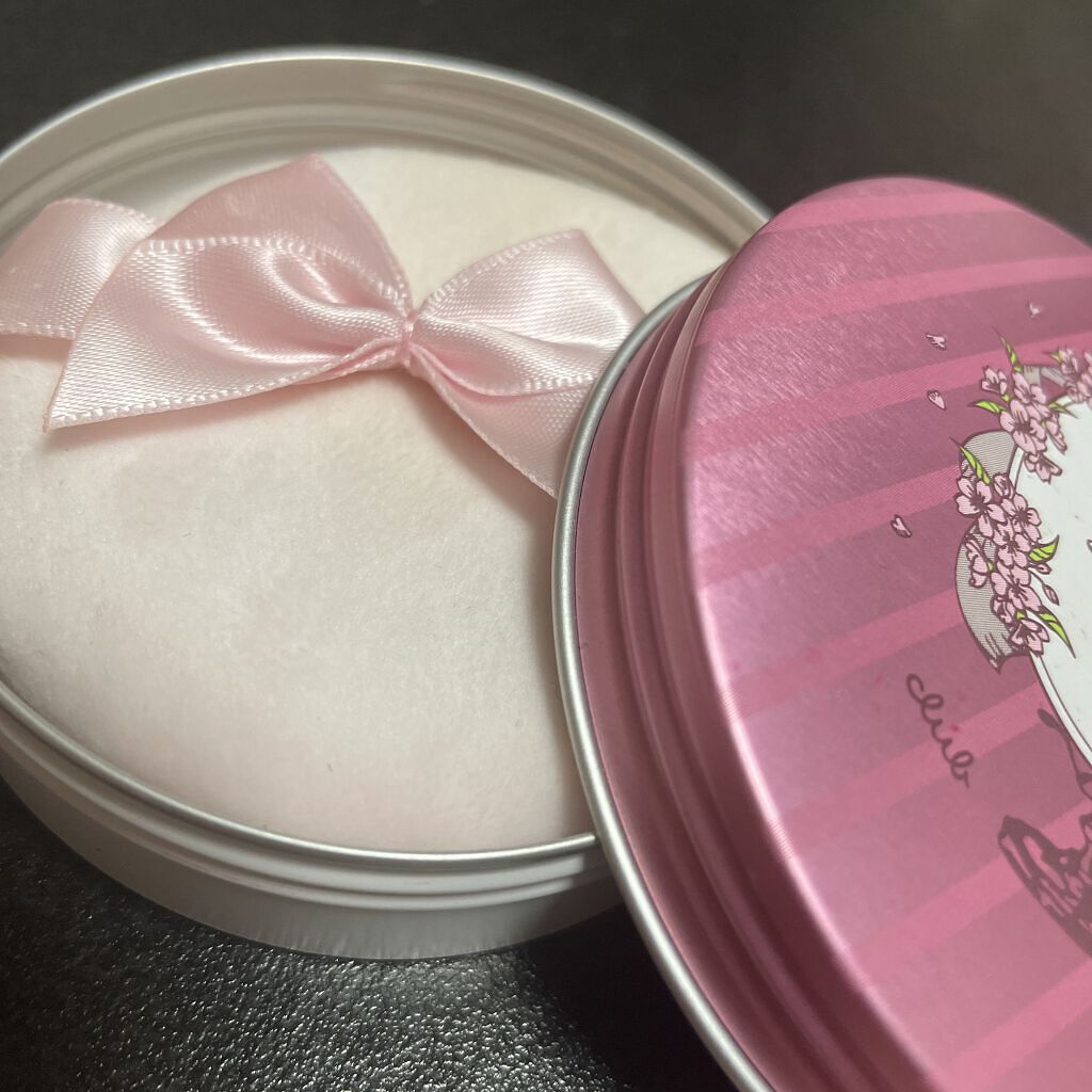 すっぴんパウダー サクラルーチェの香り/クラブ/プレストパウダーを使ったクチコミ（2枚目）