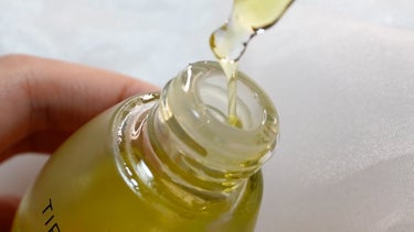 TIRTIR(ティルティル) ホホバオイルのクチコミ「💛JOJOBA OIL（ホホバオイル）
☑️注目成分
100%ホホバオイル
うるおいをキープし.....」（3枚目）