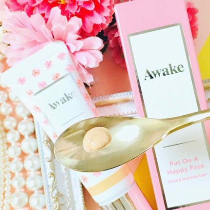 プットオンアハッピーフェイス ティンティド モイスチュアライザー 00 light/Awake/CCクリームを使ったクチコミ(3枚目)