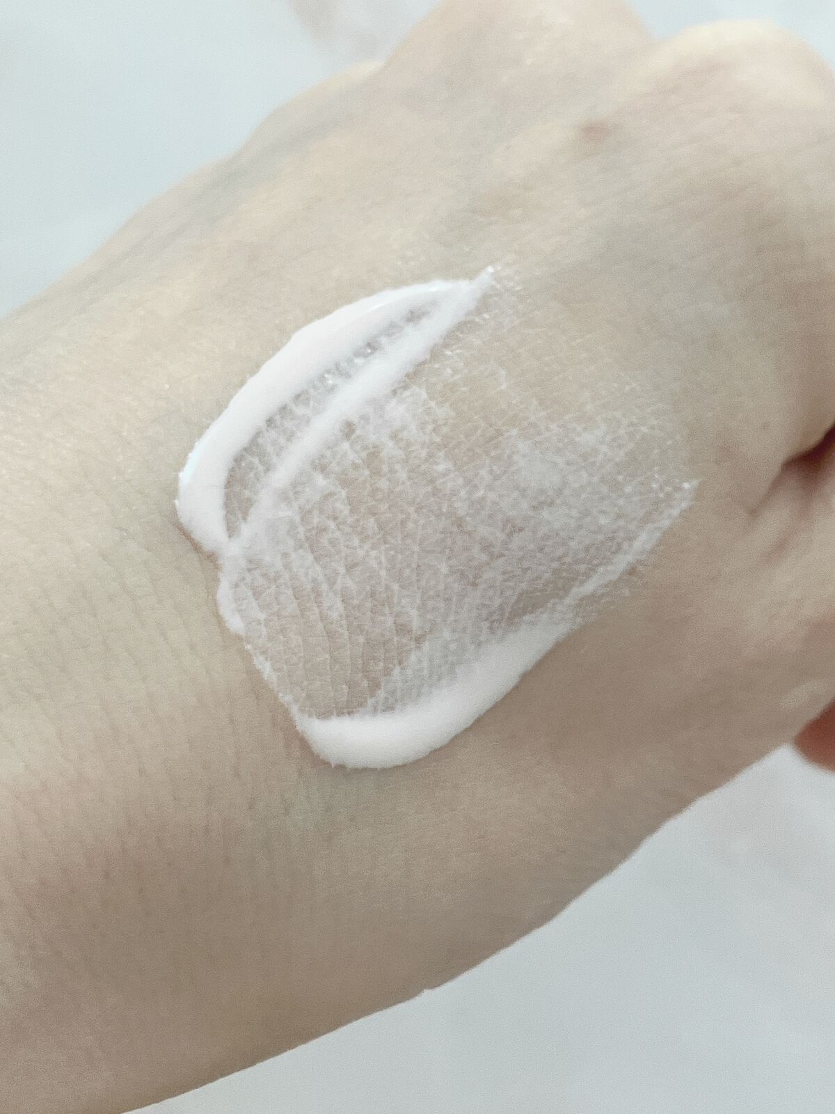 スノー パーフェクト ライト SPF25 - PA++/Dior/化粧下地を使ったクチコミ（3枚目）