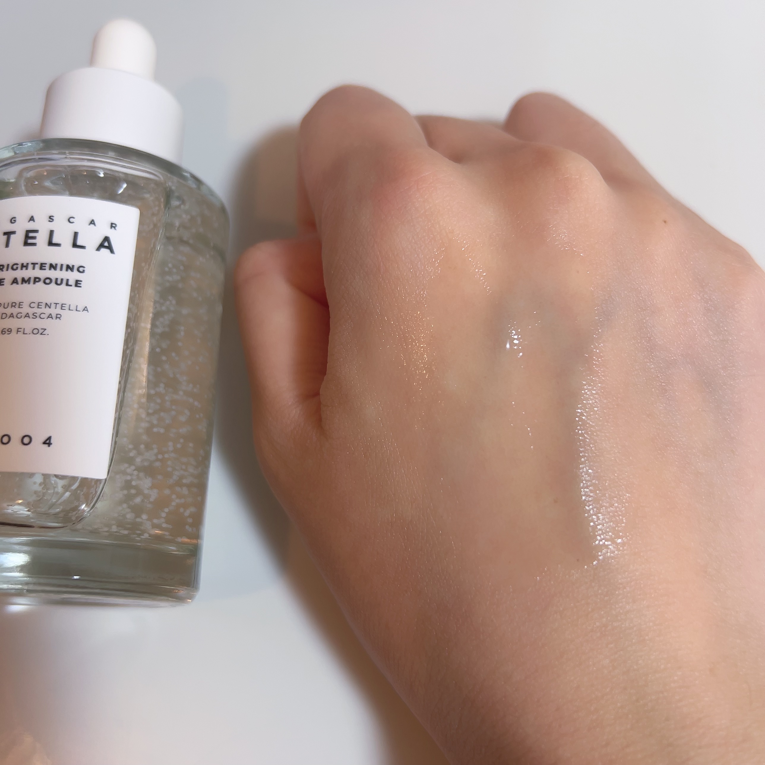 トーンブライトニング カプセルアンプル/SKIN1004/美容液を使ったクチコミ（3枚目）