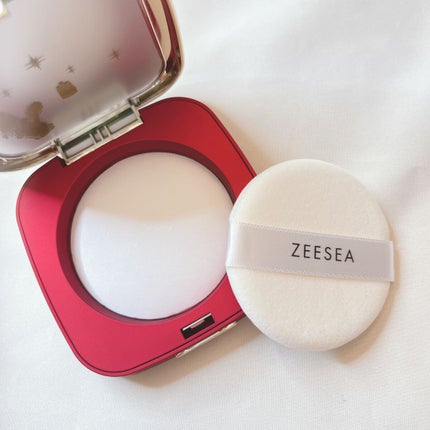 ZEESEA くるみ割り人形「ゼロ」粉感シルキーコンパクトパウダー 01 マット/ZEESEA/プレストパウダーを使ったクチコミ(3枚目)