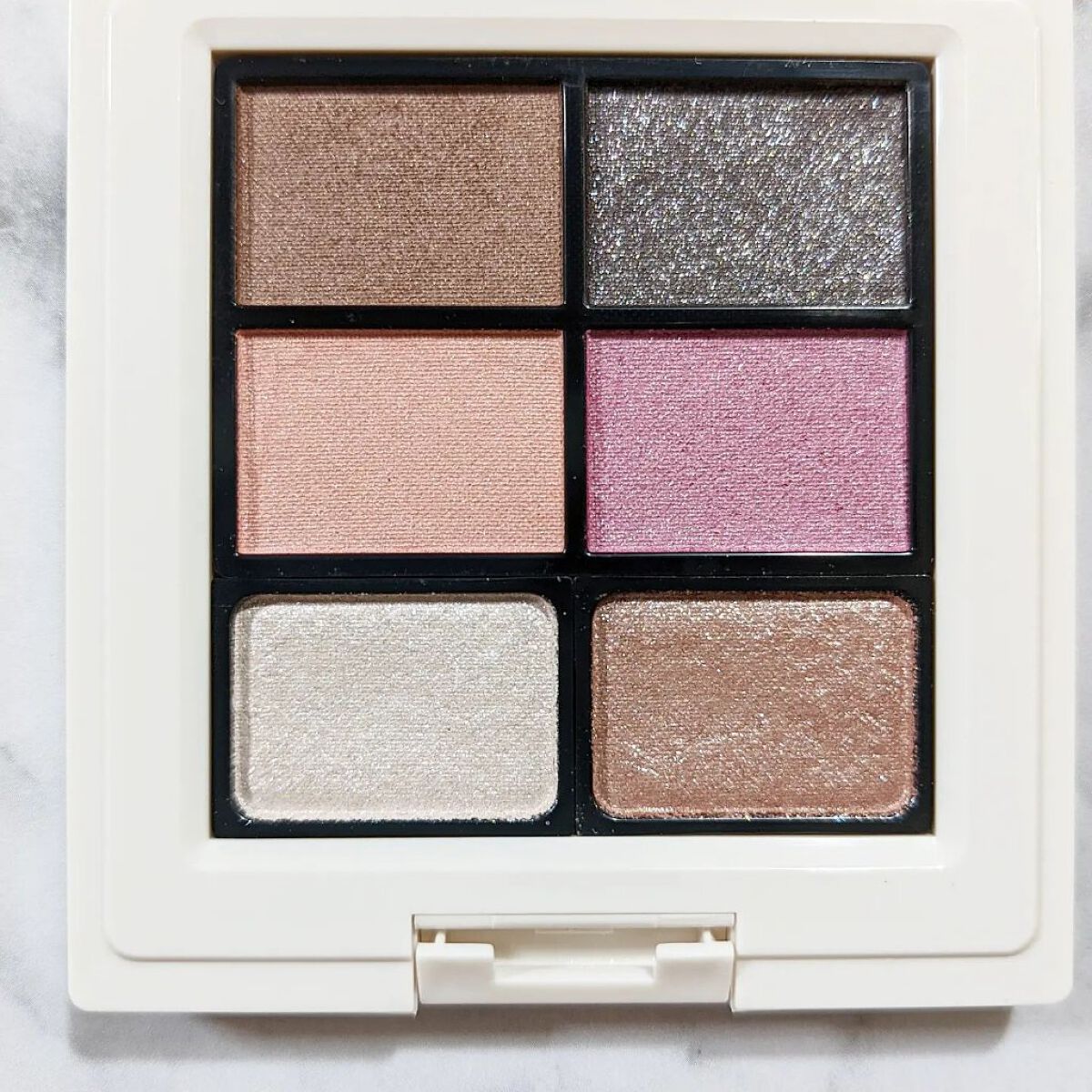 ミネラルクラッシィシャドー2022CF/エトヴォス/アイシャドウパレットを使ったクチコミ（3枚目）