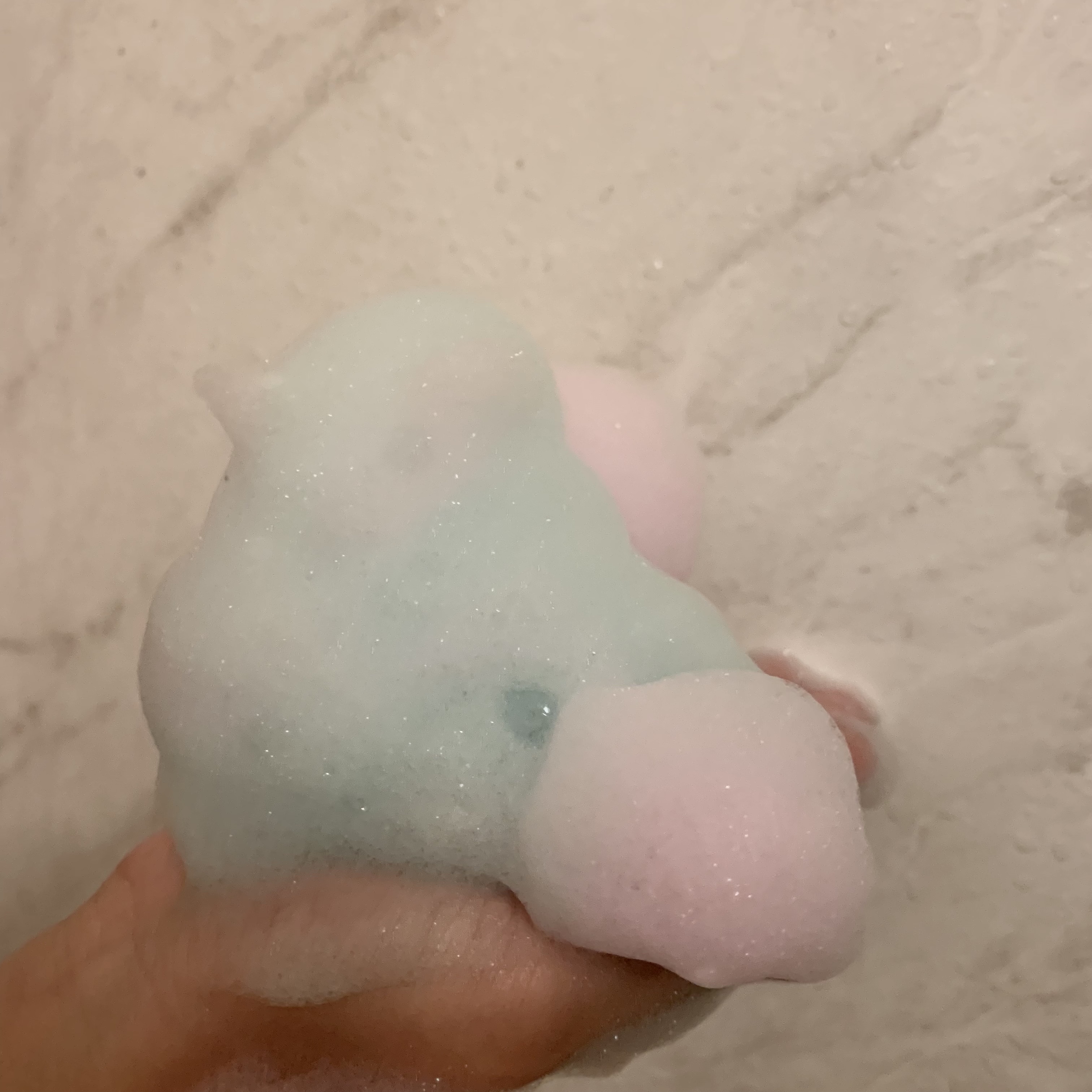 泡ねんど遊べるボディソープ 無香料/マックス/ボディソープを使ったクチコミ（2枚目）