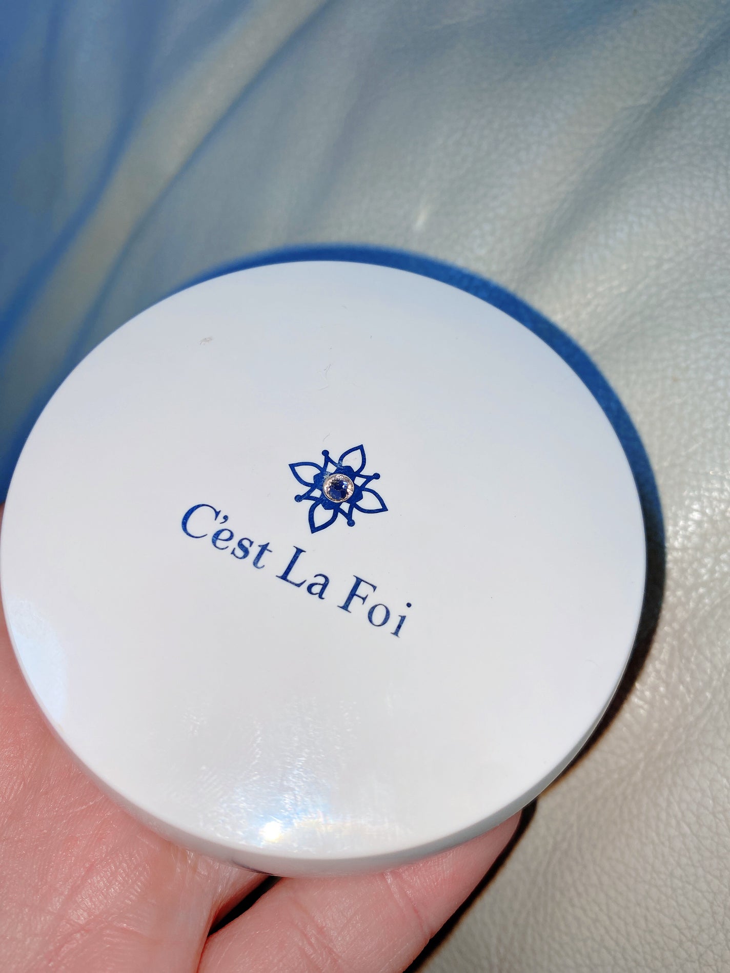 エッセンスパウダー		/セラフォア/プレストパウダーを使ったクチコミ(1枚目)