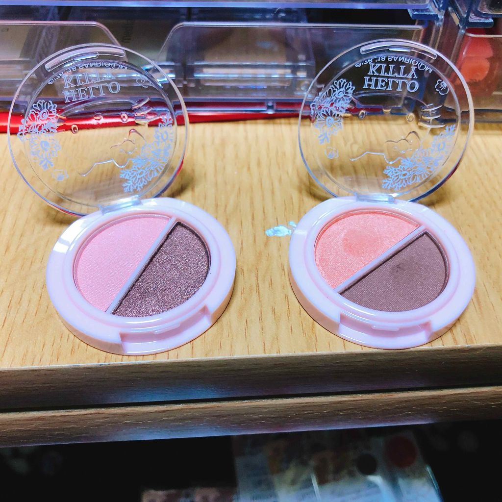 パウダーアイシャドウ ブルーミングキティ/DAISO/アイシャドウパレットを使ったクチコミ(1枚目)