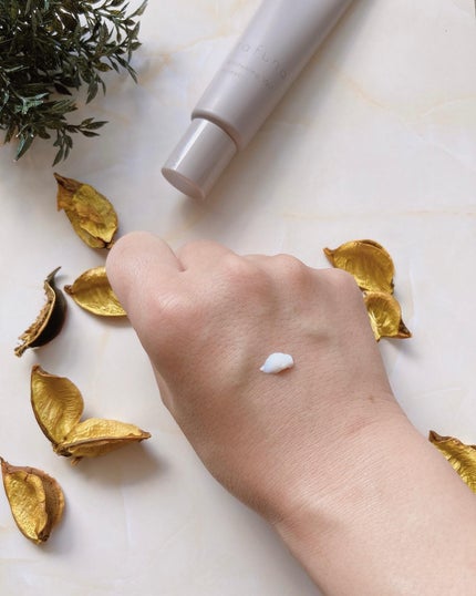 ホワイトニングヴェールプライマー/rafuna/化粧下地を使ったクチコミ(4枚目)