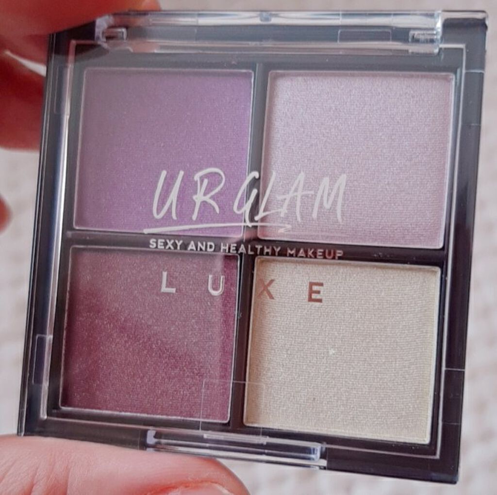 UR GLAM LUXE 4 COLORS EYESHADOW PALLET/U R GLAM/アイシャドウパレットを使ったクチコミ(3枚目)