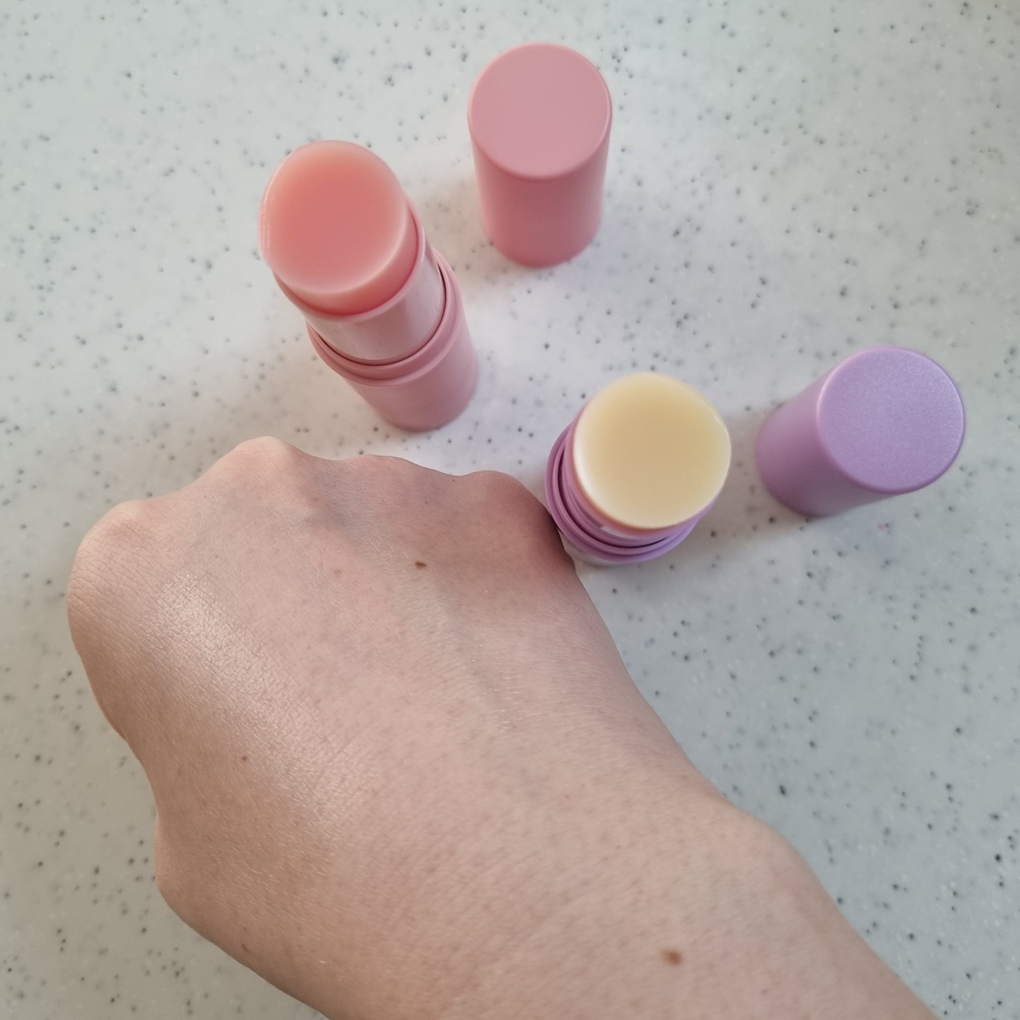 アイバーム/KAHI/フェイスバームを使ったクチコミ（2枚目）