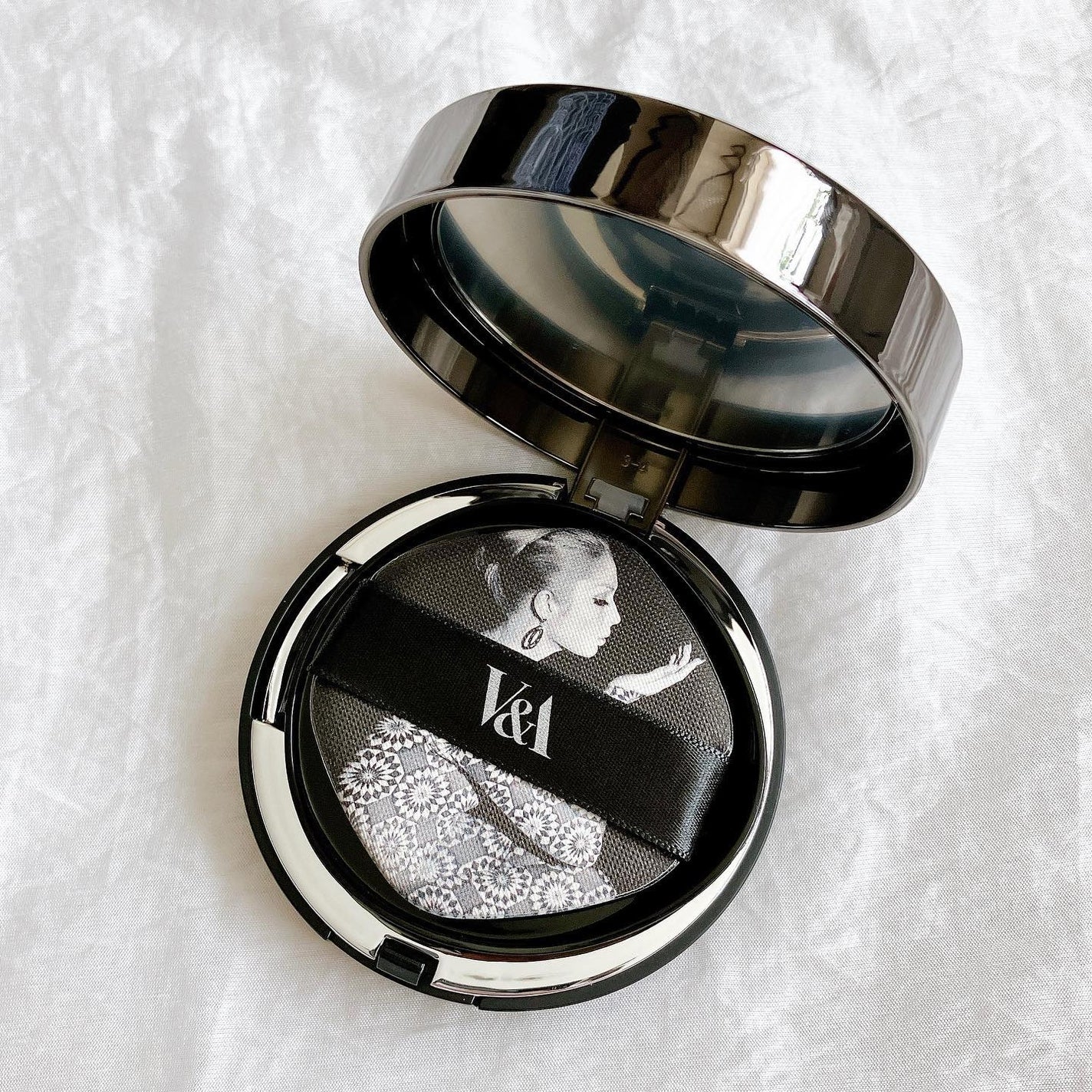 ロングウェアクッションファンデーション/V&Aビューティー/クッションファンデーションを使ったクチコミ(2枚目)