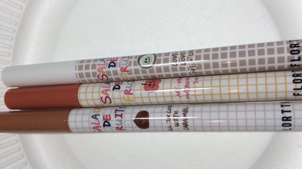 サラダdeフルーツカラーリキッドアイライナーWP 02 コーヒー/FLORTTE/リキッドアイライナーを使ったクチコミ（3枚目）